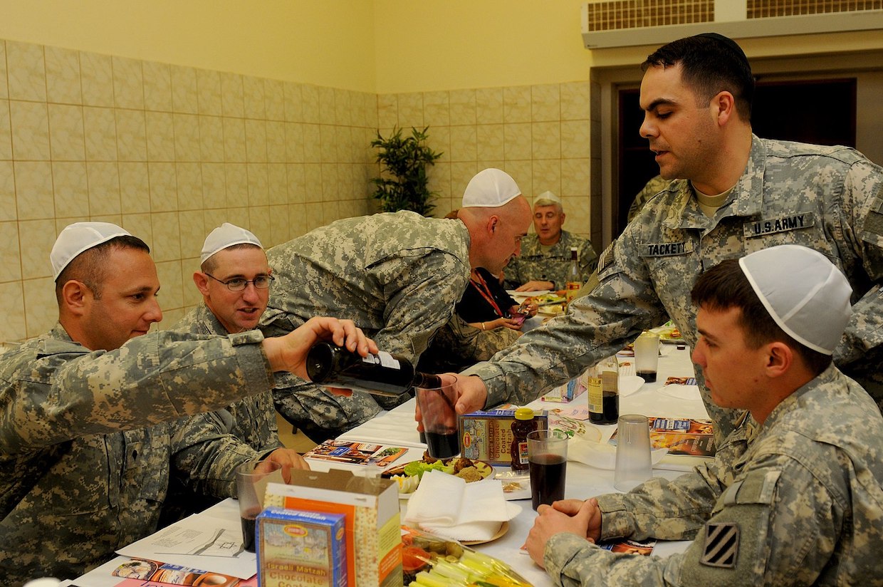 1599px-Service_members_celebrate_Passover,_food,_friends_DVIDS266705