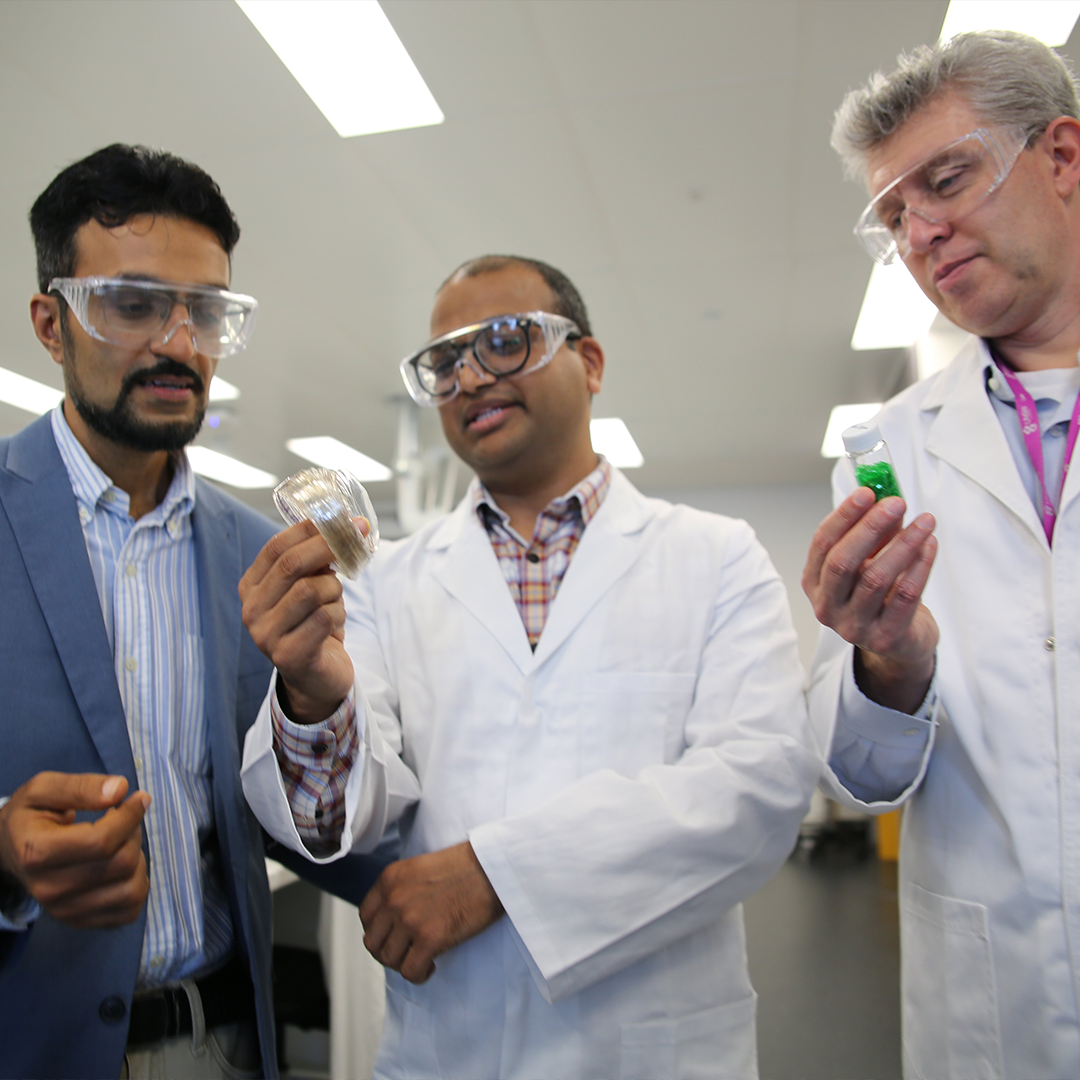 Pablo & Rusty's CEO Abdullah Ramay (left) with UNSW researchers. 